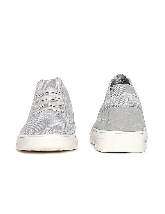 Aeropostale Perforated Knit Low Top Sneakers