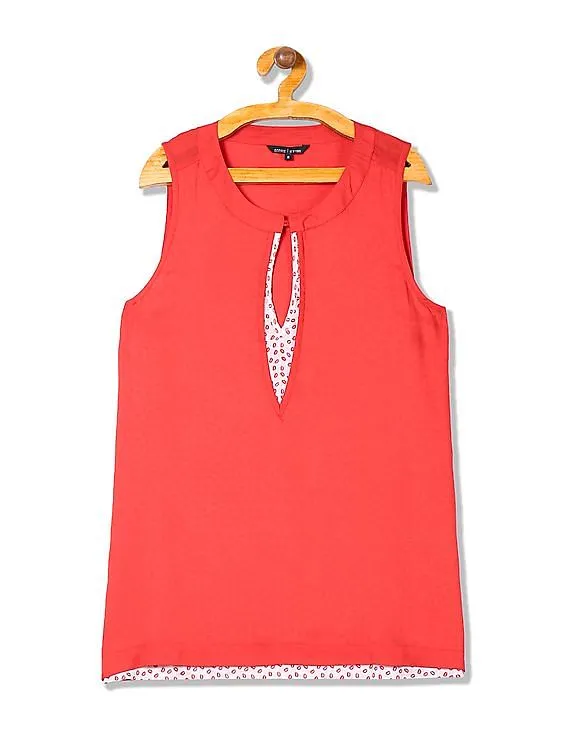 Arrow Woman Contrast Trim Sleeveless Top