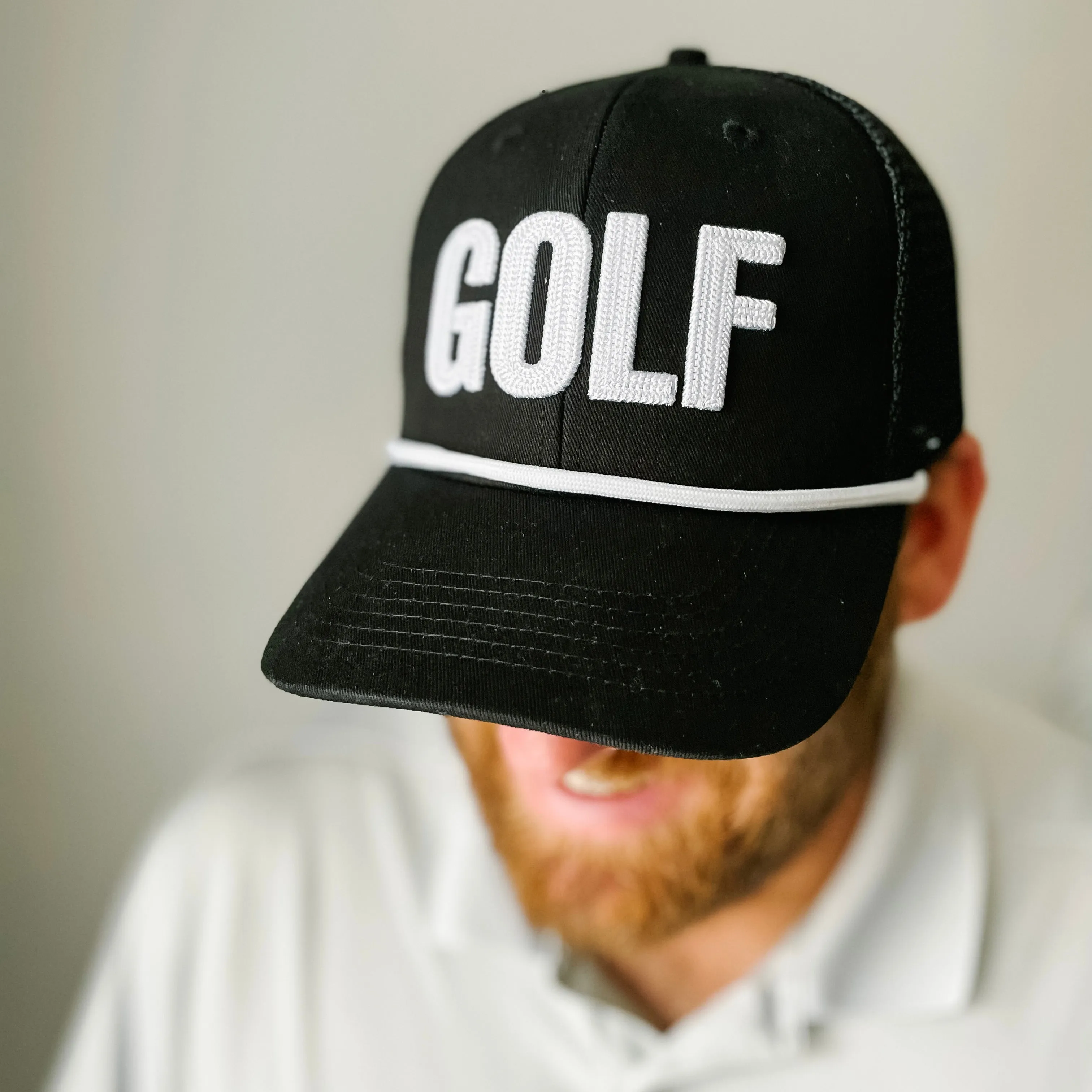 Caddie Uniform Black/White Golf Hat