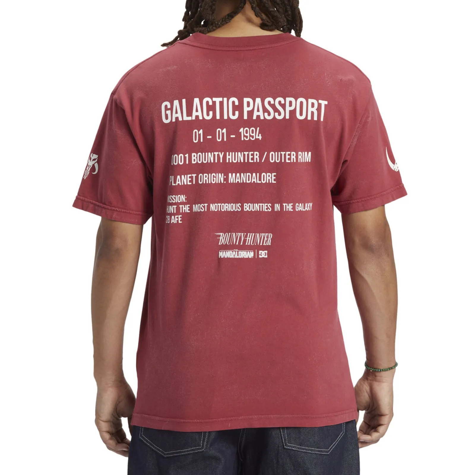 DC Shoes Mens X Star Wars Mando Bounty Hunter Passport T-Shirt - Red