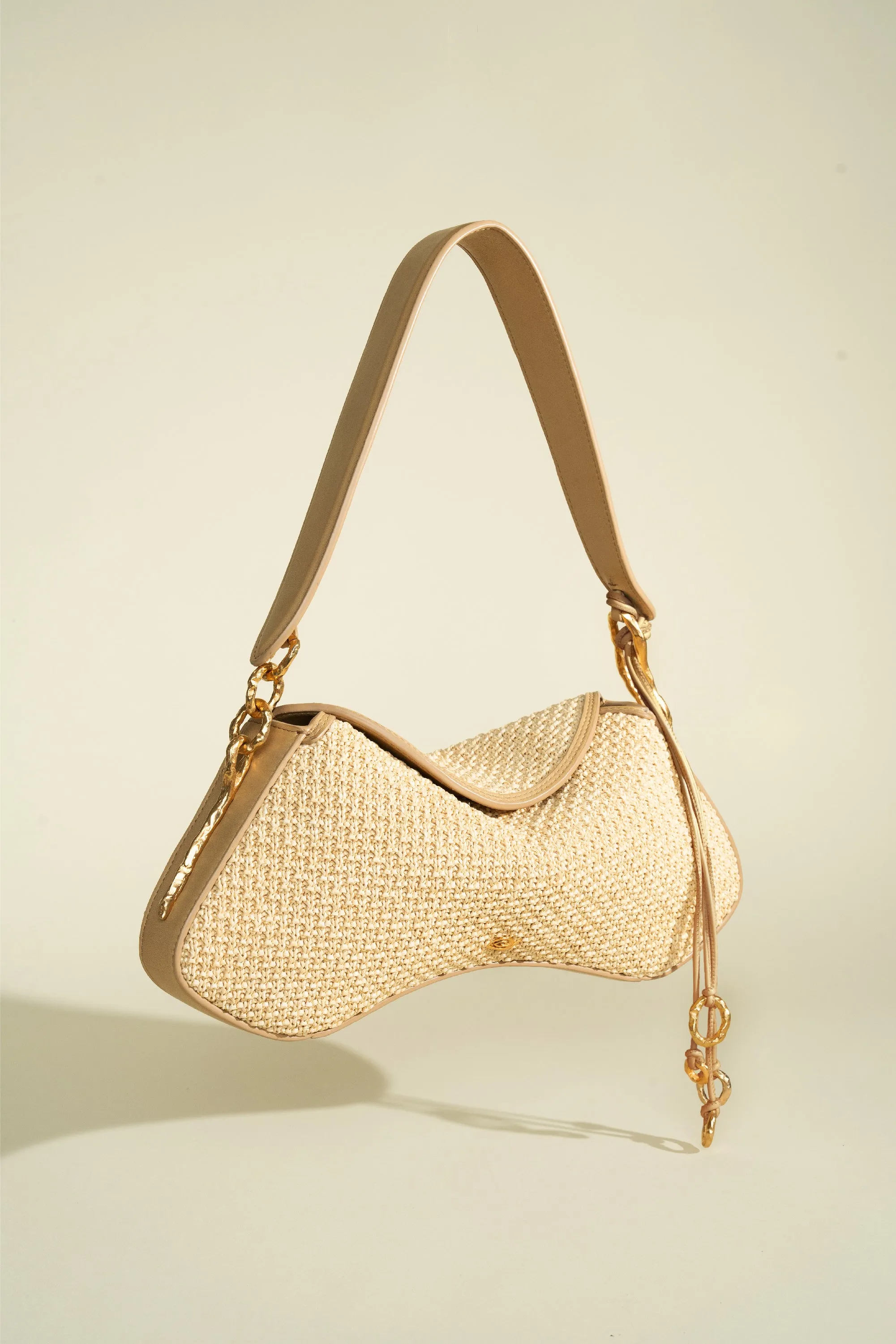 Deia Shoulder Bag - Natural Raffia