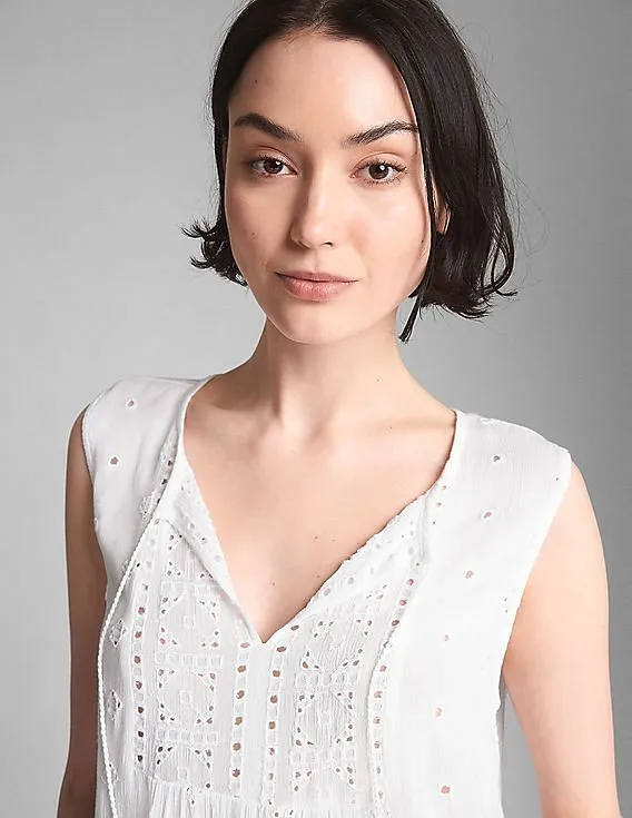 GAP Women White Sleeveless Eyelet Smock Top