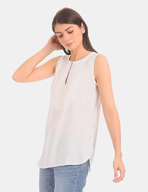 GAP Women White Sleeveless Tucked Top