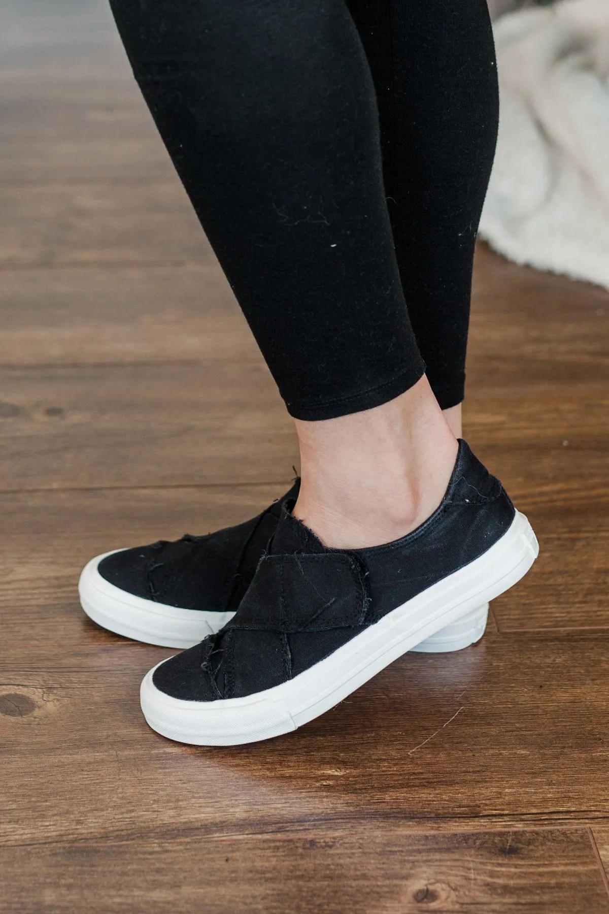 Gypsy Jazz Ivette Sneakers- Black