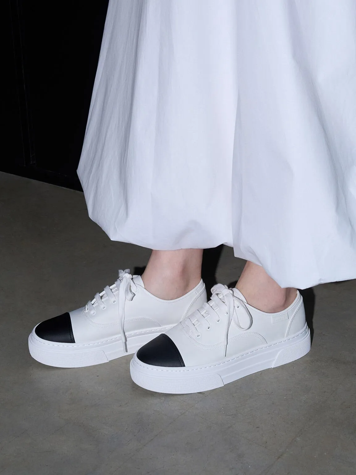 Joshi Two-Tone Sneakers - White