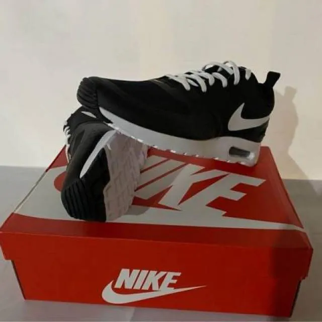 Nike air max vision gs black white