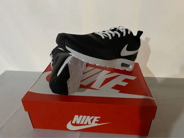 Nike air max vision gs black white