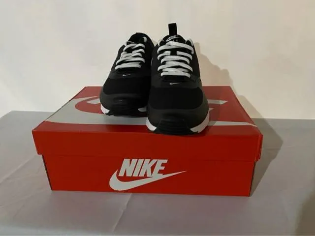 Nike air max vision gs black white