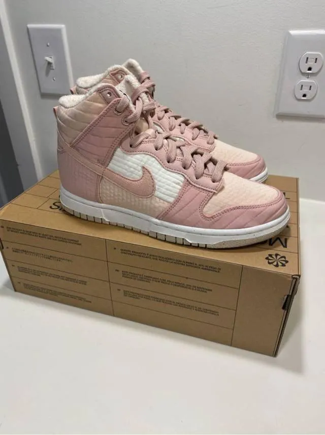 Nike Dunk High WMNS Next Nature Pink Oxford