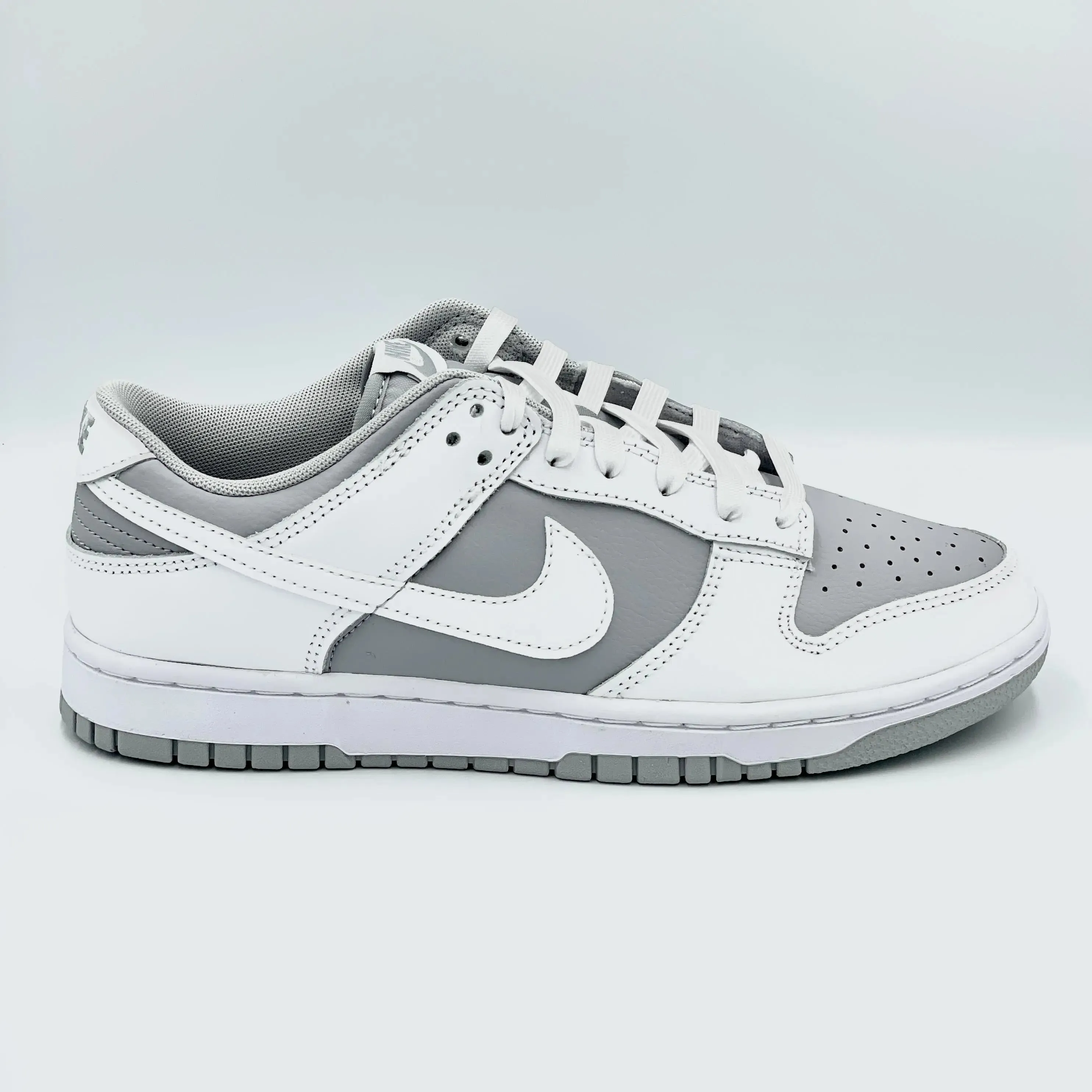 Nike Dunk Low Retro White Grey