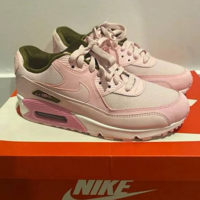 Nike wmns air max 90 have a nike day