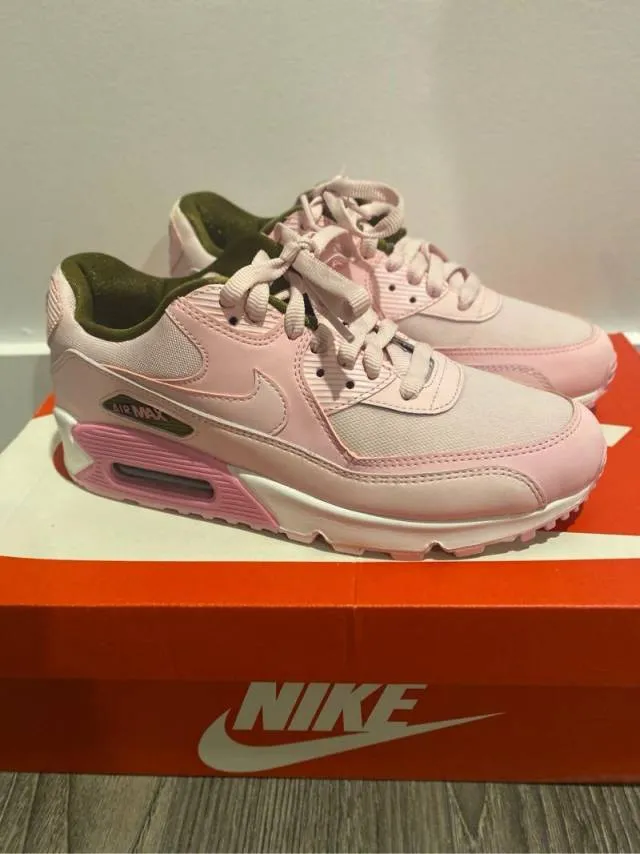 Nike wmns air max 90 have a nike day